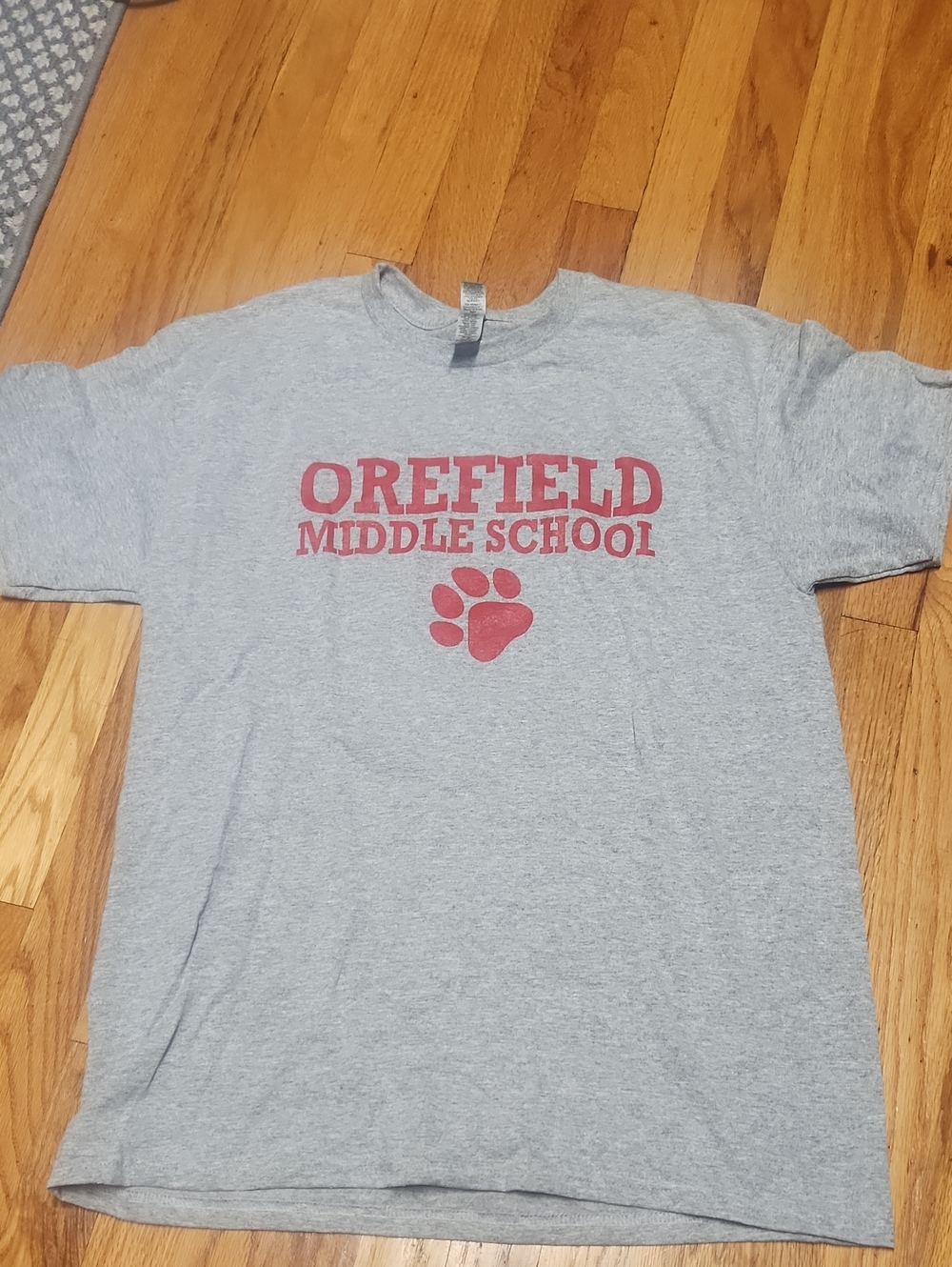 Grey Orefield Middle School Tee with Red Paw Print, L, NWOT